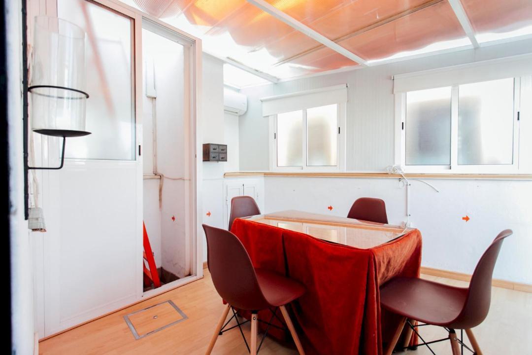 Apartamento Bright Duplex W/ Terrace Sevilla Exterior foto