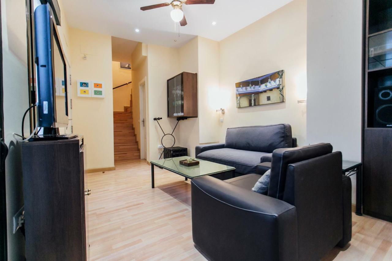 Apartamento Bright Duplex W/ Terrace Sevilla Exterior foto