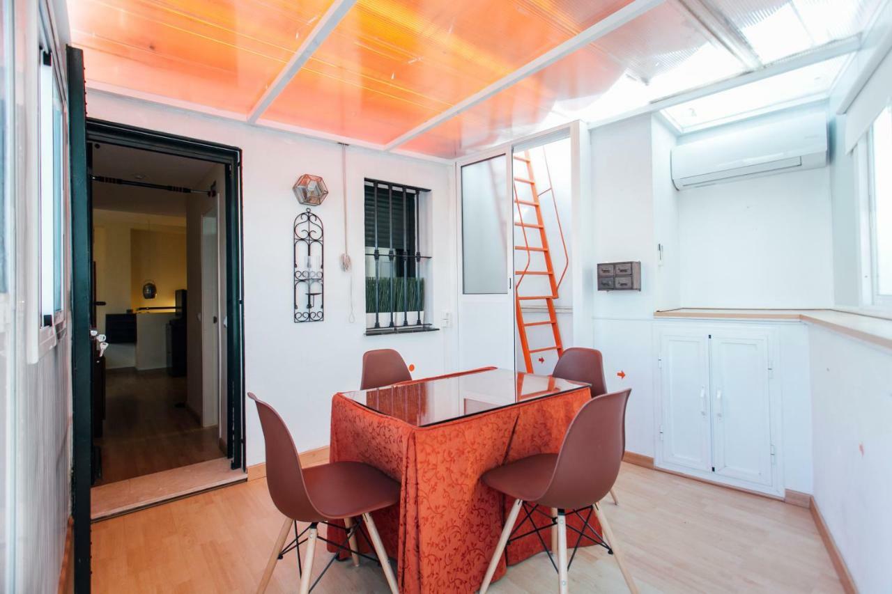 Apartamento Bright Duplex W/ Terrace Sevilla Exterior foto
