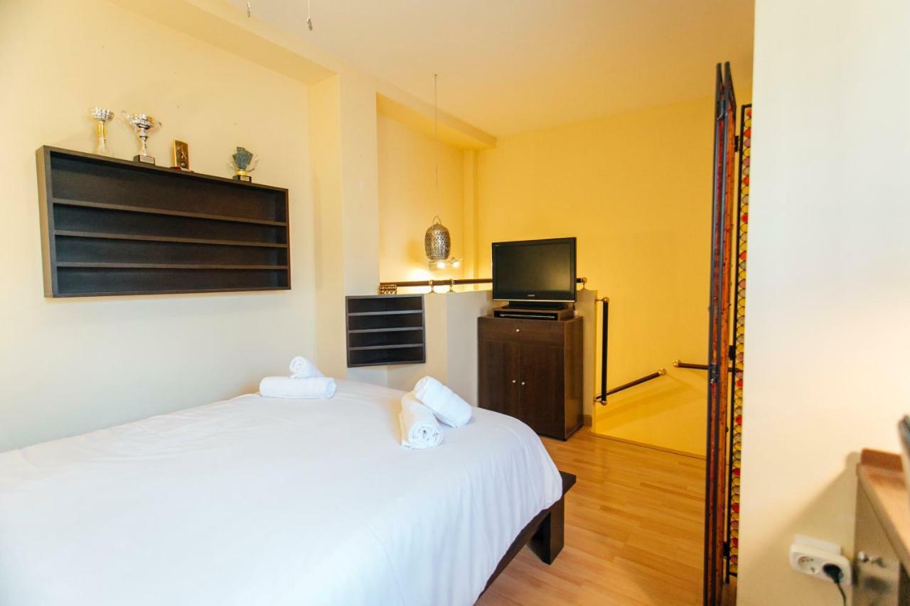 Apartamento Bright Duplex W/ Terrace Sevilla Exterior foto